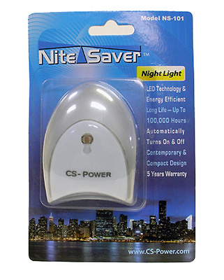Single Nite Saver New Modern Style LED Night Light By CS Power White $2.88
