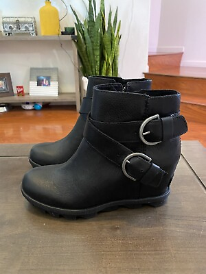 Women’s Sorel Joan of Artic Wedge II Buckle Boot Size 6 $150.00