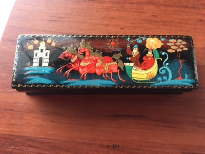 Antique Chinese Portable Lacquered Wooden Case HAND PAINTED $12.99