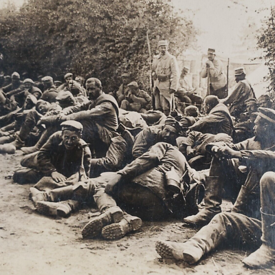 German Prisoners WWI Under Guard French Soldiers Men War Photo Stereoview H346 $9.95