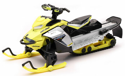 #ad New Ray Toys 1:20 Scale Snowmobile Can Am Ski Doo MXZ X RS Snowmobile #58203 $15.99