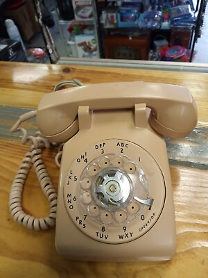Vintage ATamp;T Tan Nude Color Western Electric ATamp;T System Rotary Phone R500DM $19.99