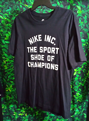 Nike Inc. Shoe of Champions Men#x27;s Black Graphic T Shirt Medium $9.95