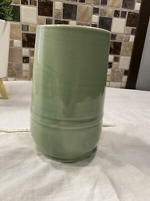 Green Chung Hae Drip Pottery Vase Signed $12.00